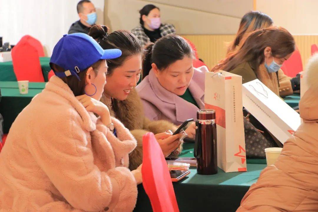 感謝星播，帶來(lái)了抖音電商新方法，為臨沂人長(zhǎng)期免費(fèi)教培